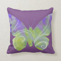 Travesseiro decorativo roxo da borboleta