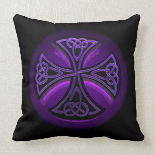 Almofada Travesseiro decorativo roxo e preto da cruz celta