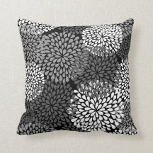 Travesseiro Floral Preto e Branco - Crisântemo
