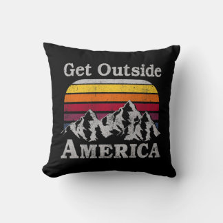 Almofada Trendy Get Outside America Mountain Climbing Hikin