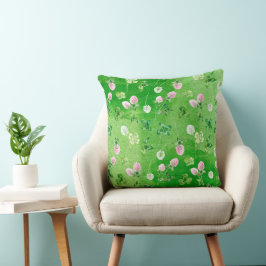 ALMOFADA TREVO DE TRÊS FOLHAS VERDE IRLANDÊS E PEQUENAS FLO
