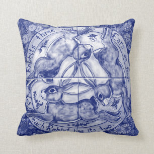 Almofada Trio de Coelhos de Leitura Azul e Branca em Corren