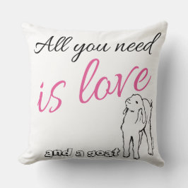 Almofada Tudo o que você precisa é amor e gota