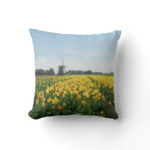 Tulipas e moinho de vento holandeses Holland