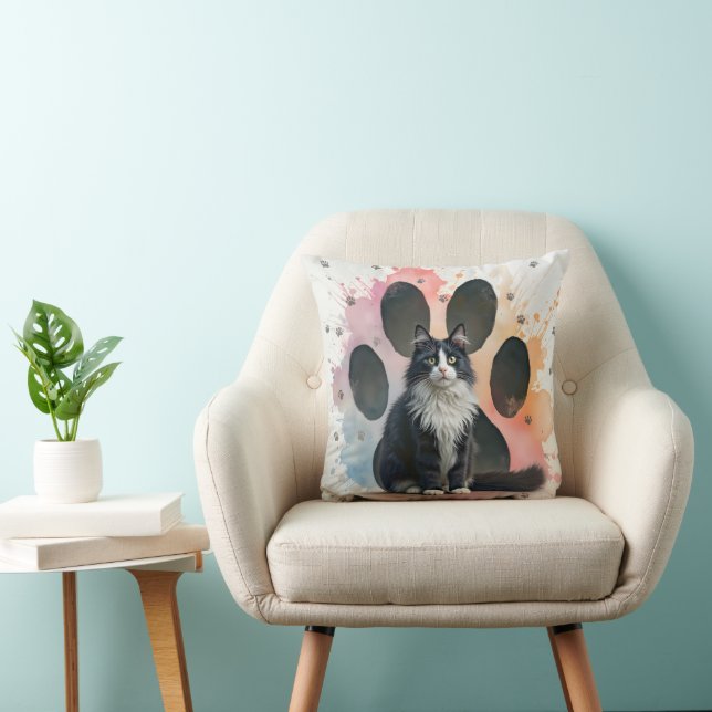 Almofada Tuxedo Cat with a Paw Print Background (Cadeira)