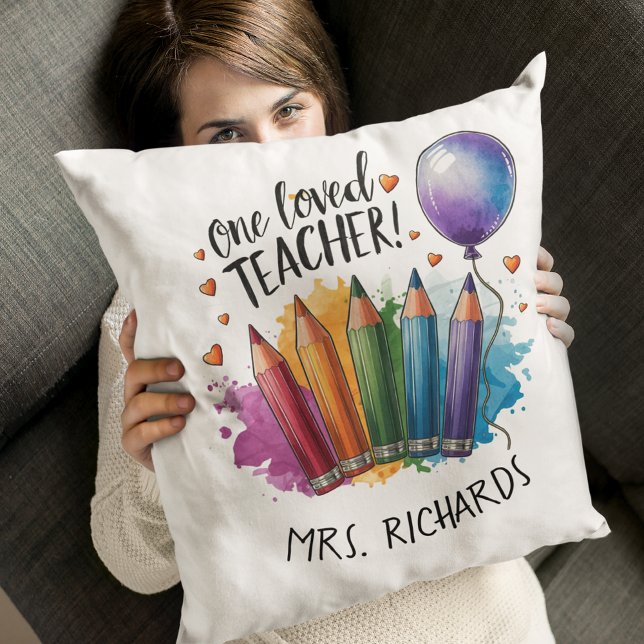 Almofada Um Adorado Professor Personalizado Obrigado Presen (One Loved Teacher Personalised Thank You Gift Throw Pillow)