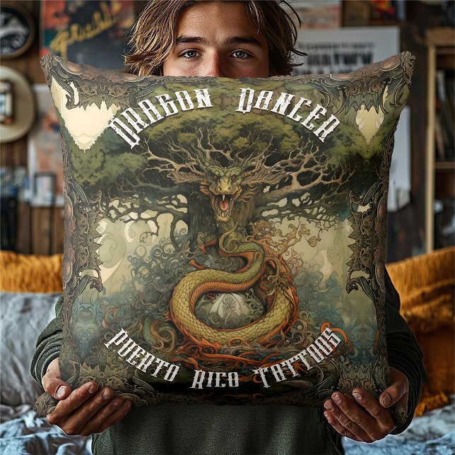 Almofada Um Travesseiro decorativo de dragão de árvores Bon (Criador carregado)