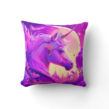 Unicórnio mágico sob o luar