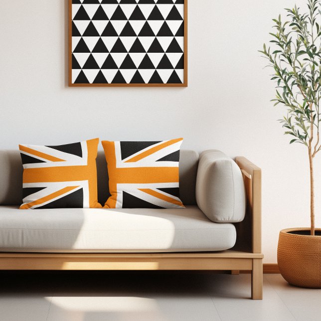 Almofada Union Jack Preto e Laranja Metade (Black and Orange Union Jack Half Throw Pillow)