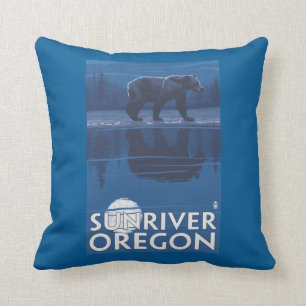 Almofada Urso no luar - rio de Sun, Oregon