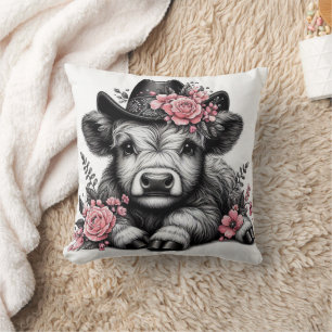 Almofada Vaca Highland em Chapéu com Decoração Floral