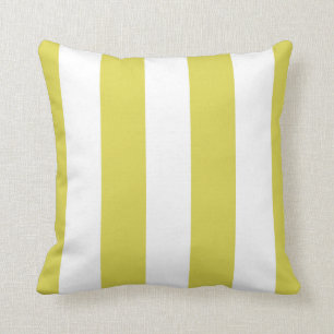 Almofada verde limão e Lança Branca Decorativos