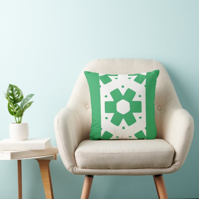 Almofada Verde marinho e Decoração branca (Cadeira)