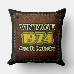 Almofada Vintage 1974 - Idade Para Perfecção