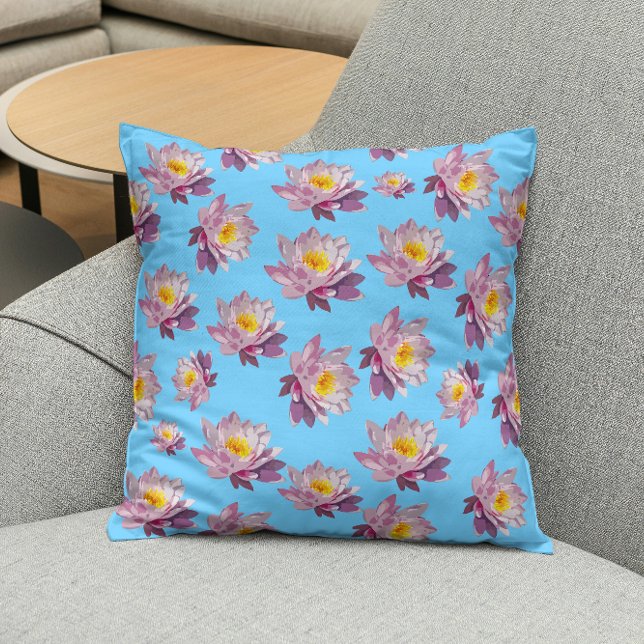 Almofada Vintage Blue Floral ( Vintage blue floral pillow at home :D)