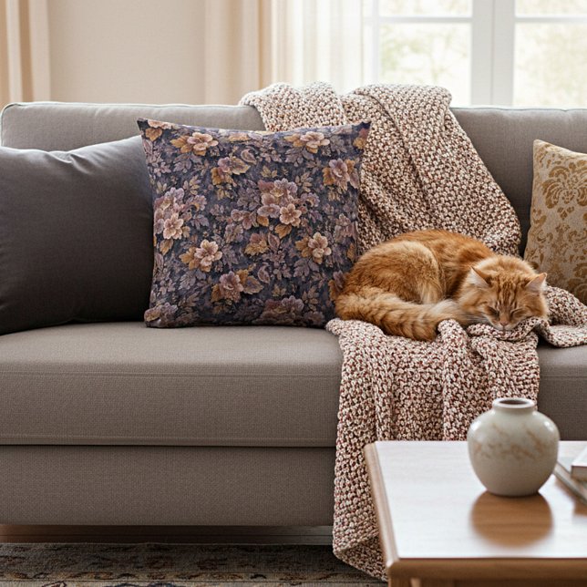 Almofada Vintage Heirloom Petals purple floral (Criador carregado)