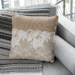 Almofada Vintage rustic country beige burlap e white lace<br><div class="desc">Travesseiro de sotaque em estilo tradicional fazenda,  no estilo tradicional da fazenda,  no subúrbio bege faux,  com um belo lugar branco transparente,  com um padrão floral e uma borda.</div>
