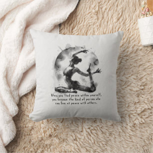 Almofada Watercolor Yoga Reiki - Pose Rei Pigeon De Uma Per