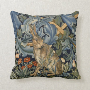 Almofada William Morris Forest Rabbit Floral Art Nouveau
