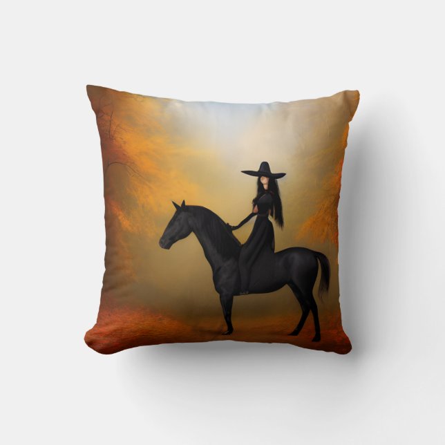 Almofada Witch on a Black Horse in Autumn Throw Pillow (Frente)