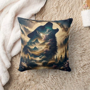 Almofada Wolf Howling na lua numa noite nublada