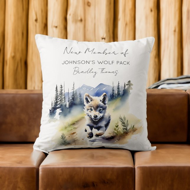 Almofada Wolf temeu presentes para bebês membros do grupo (Wolf themed new pack member baby gifts personalized name throw pillow wolf baby shower gift ideas)