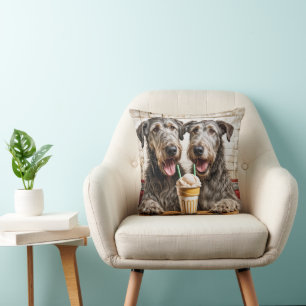 Almofada Wolfhound Irlandês Compartilhando um Milkshake