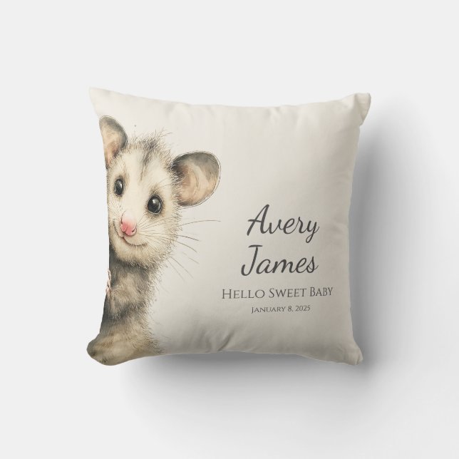 Almofada Woodland Opossum Baby • Warm Cream Nursery (Frente)