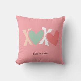 Almofada "XOXO" colorido do Dia dos Namorados