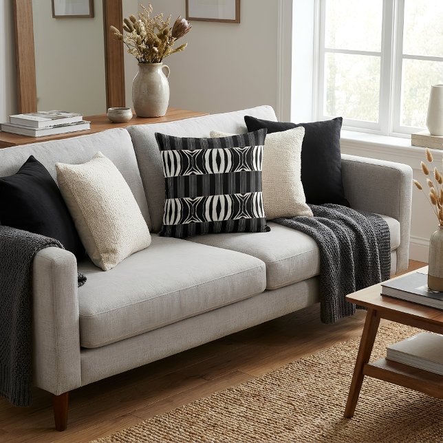 Almofada Zebra Illusion - Modern Abstrakt Schwarz-Weiß (Abstract zebra pillow on a modern sofa in a beautiful living room. )