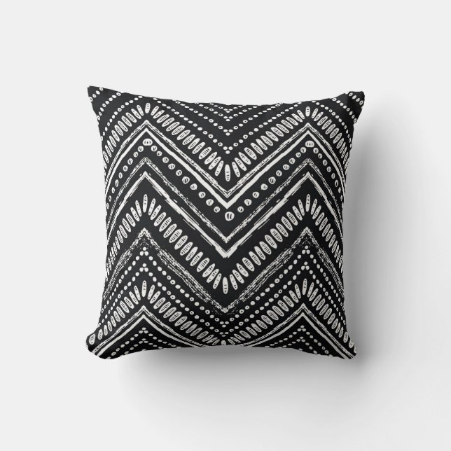 Almofada Zigzag Stripes: Étnica Desenhada À Mão (Frente)