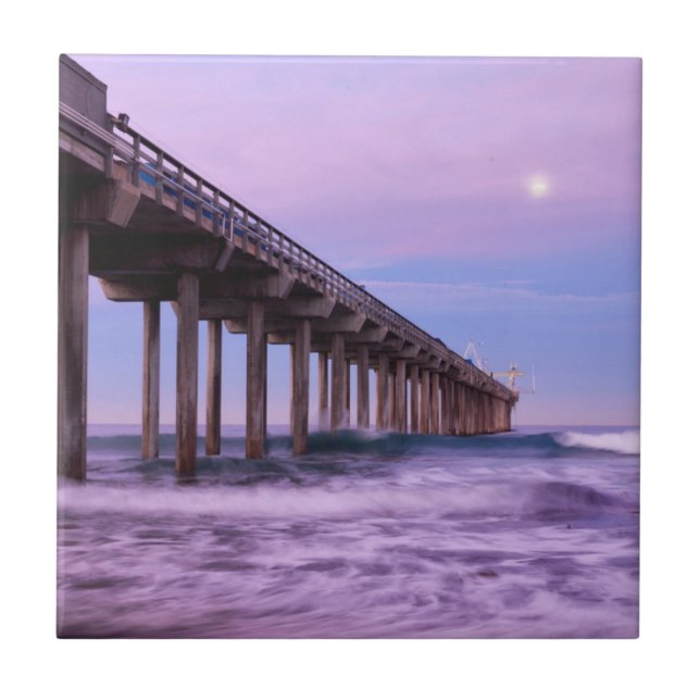 Amanhecer roxo sobre o píer, Califórnia (Frente)