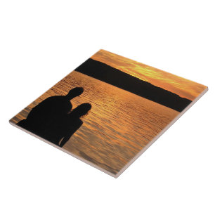 Amantes no lago Sunset