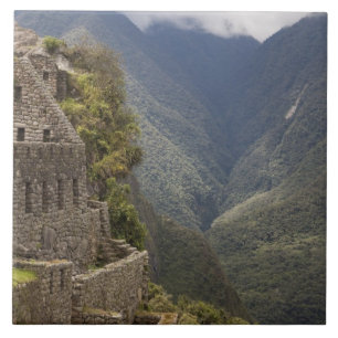 América do Sul, Peru, Machu Picchu. Ruínas de pe