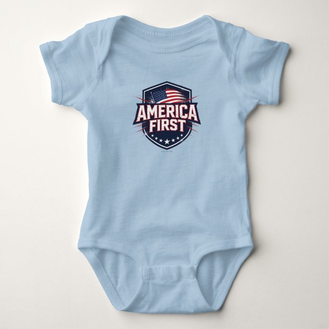 América Primeiro - Camiseta (Frente)
