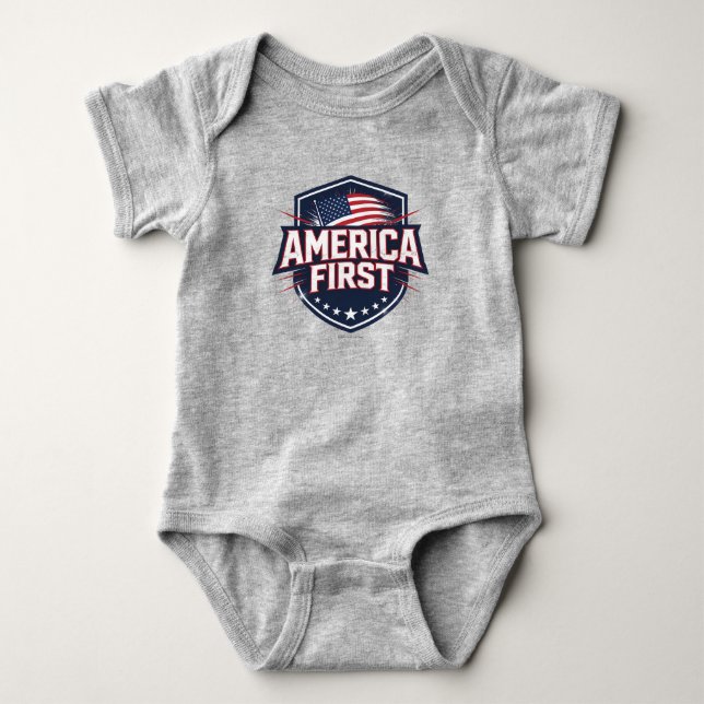América Primeiro - Camiseta (Frente)