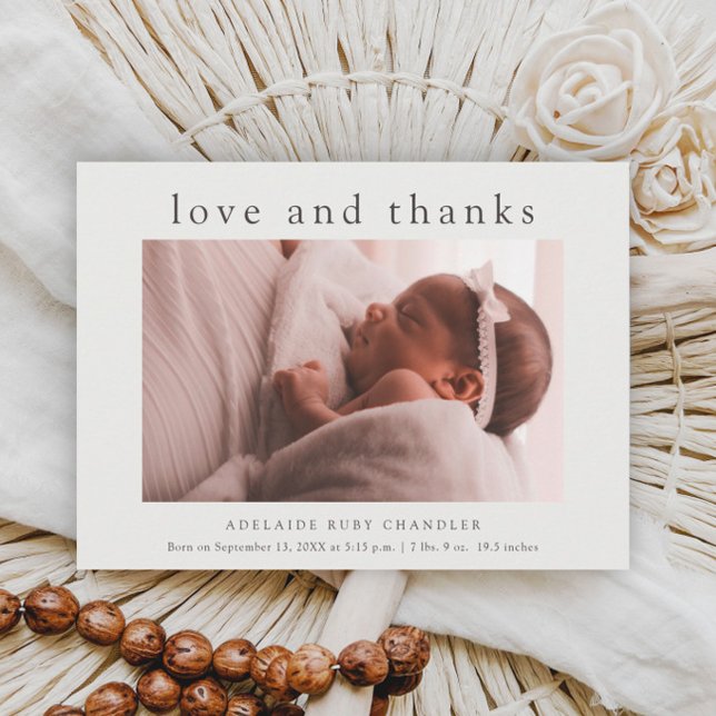 Amor e Agradecimento Foto Mínima Bebê (Simple typographic love and thanks baby photo birth announcement thank you card.)
