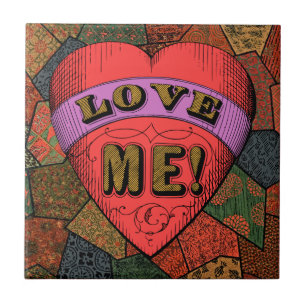 Amor Me - Azulejo Cerâmico de Coração com Tatuagem