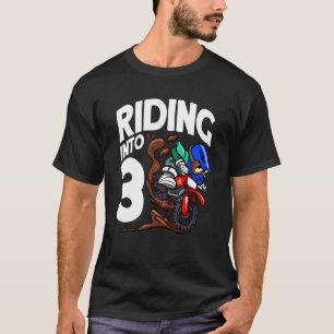 Andando Em 3 Bicicletas De Camisa De Nascimento Mo