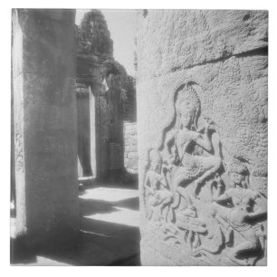 Angkor Camboja, Escultura Apsara no Bayon 2