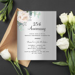 Aniversário de 25 de casamento do orçamento floral<br><div class="desc">Um fundo de olhar mal prateado. Decorado com uma flor branca,  uma flor de pénia e um eucalipto verde de cor aquosa. Personalize e adicione seus nomes e detalhes. 1 folha = 1 convite impresso de borda a borda.</div>