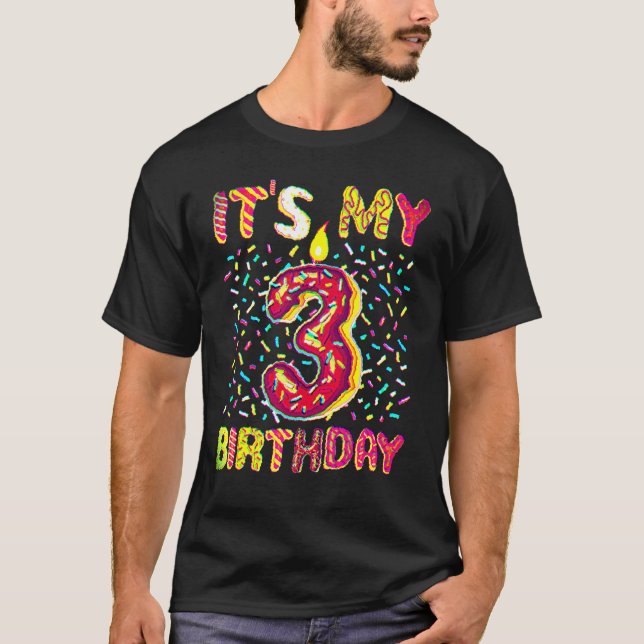 aniversário de 3 anos Doce Rosquinha Camisa Feliz  (Frente)