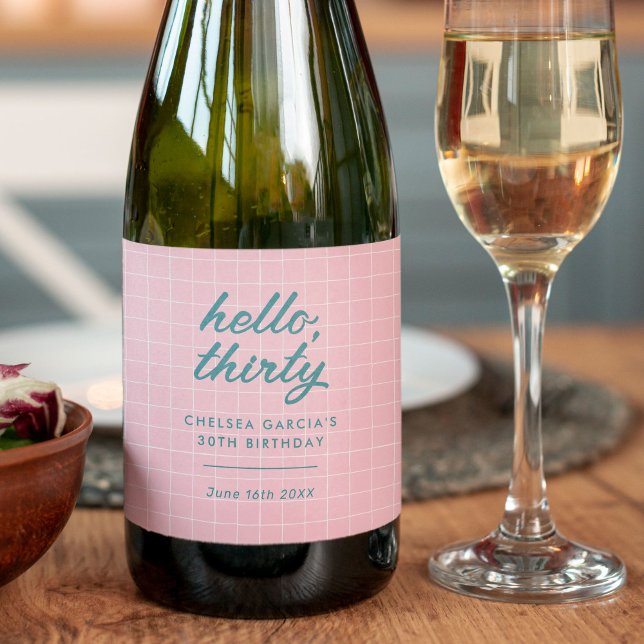 Aniversário do Partido da Piscina Rosa Moderno (wine bottle label for a birthday pool party)