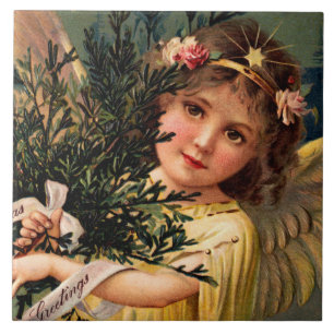 Anjo com um Braçado de Verde de Natal