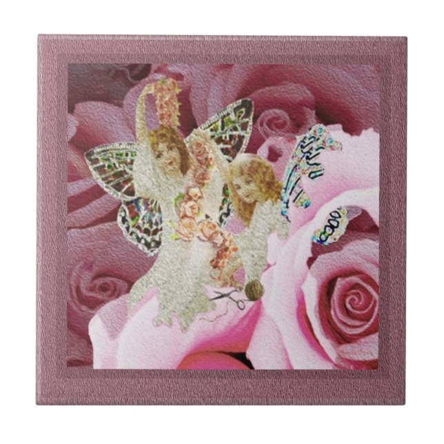 Anjos da borboleta que fazem grinaldas (Frente)