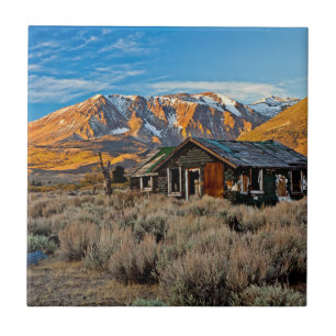Antiga Fazenda ao Longo da Hwy 395 em June Lake