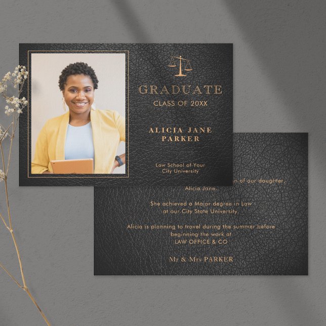 Anúncio 2023 Foto em ouro negro da graduação da Faculdade  (Criador carregado)