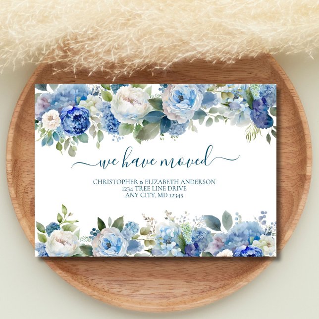 Anúncio Azul Branco Florais Aquarela Mudando Nova Casa (Blue White Watercolor Peonies Florals Moving New Home Announcement Card )