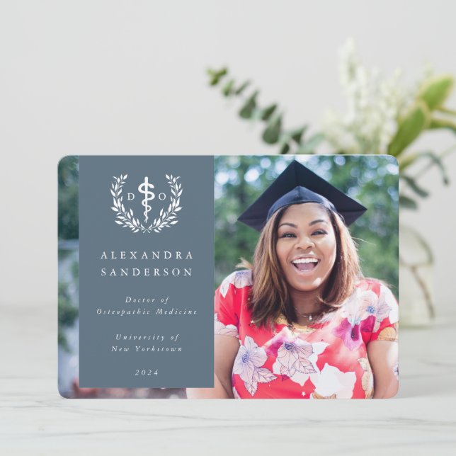 Anúncio Azul+Branco Médico Osteopático Foto (Em pé/Frente)