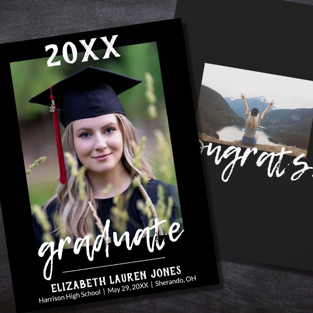 Anúncio Black and White Classic Graduation Announcement (Criador carregado)